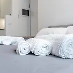 Tortona Elegant Apartment - Design District